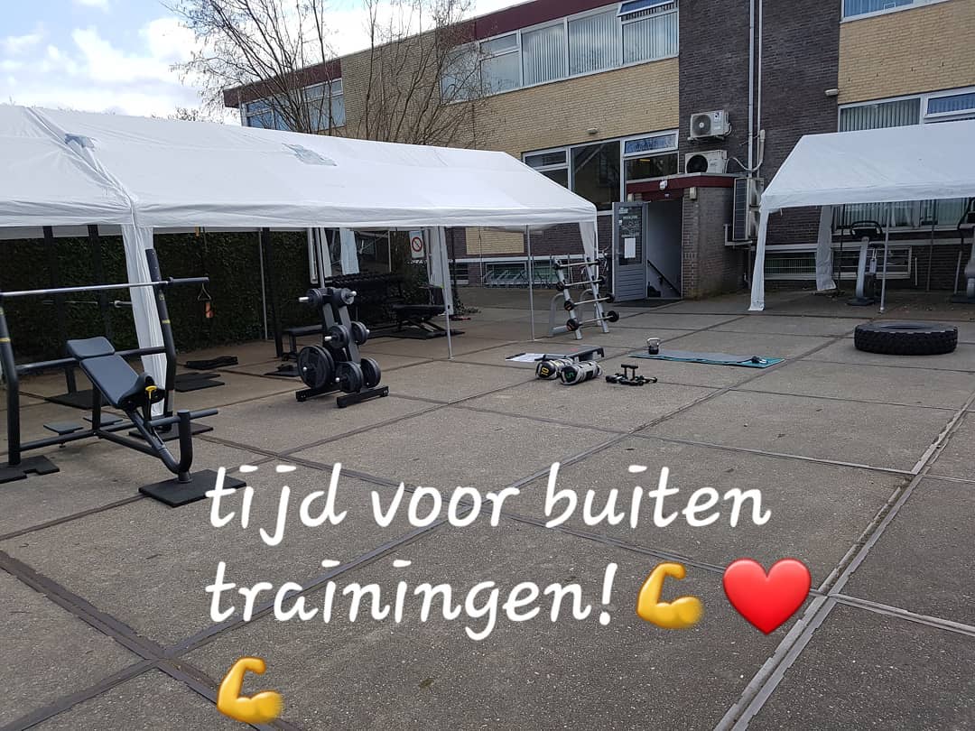 Buiten training tot 22:00 uur